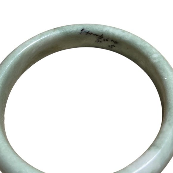 2 Genuine Green Jade Vintage Bangle Bracelets, Natural Color, Beautiful, Shiny - Picture 10 of 10